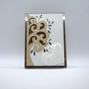 Cappello vescovo con pannello in legno